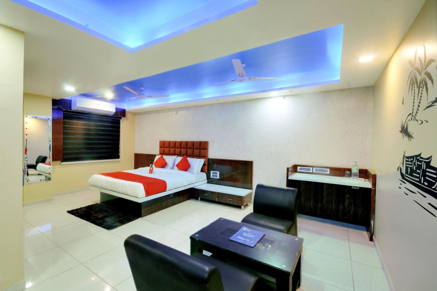 Hotel Hillton Гандинагар Экстерьер фото