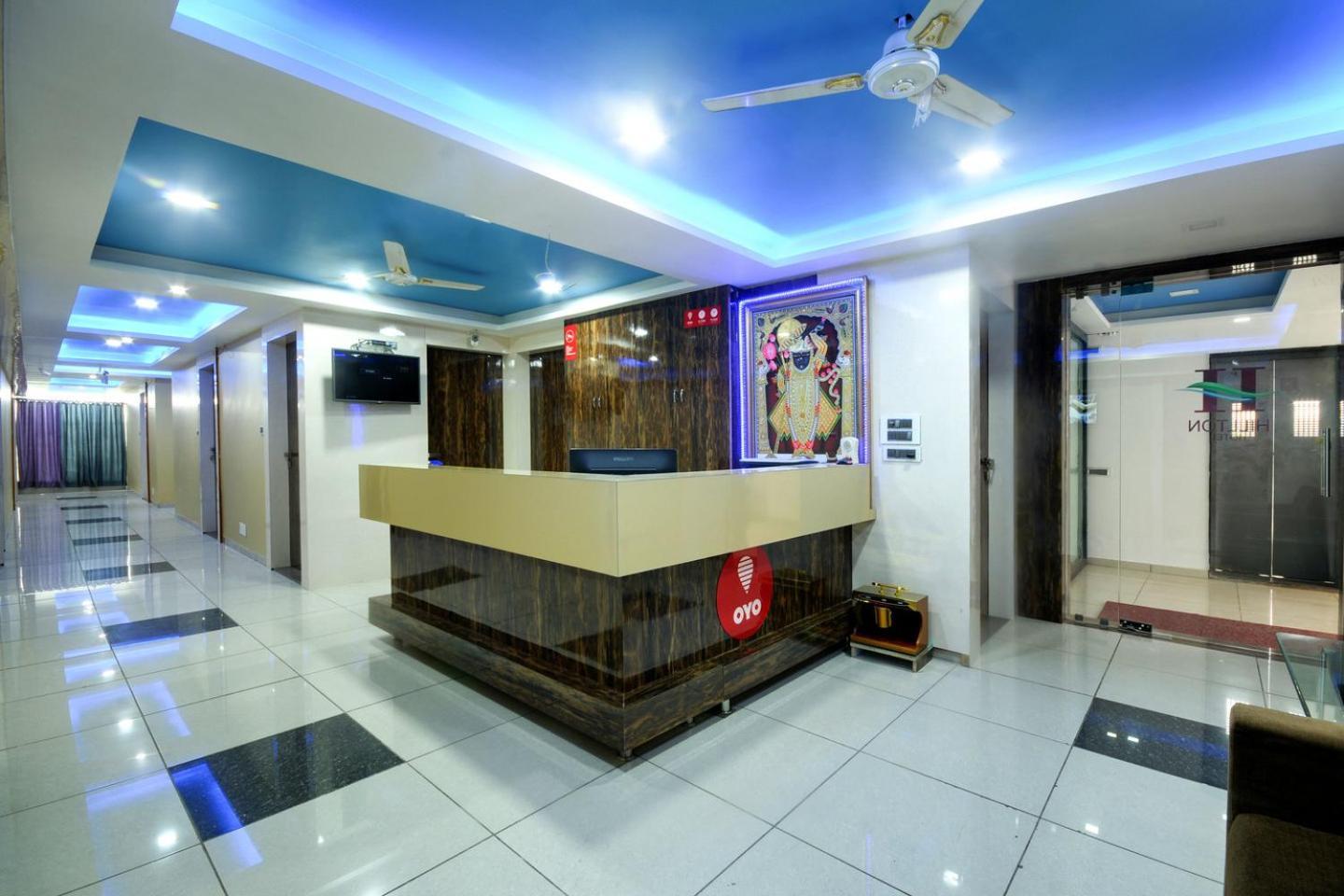Hotel Hillton Гандинагар Экстерьер фото