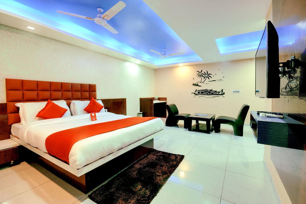 Hotel Hillton Гандинагар Экстерьер фото