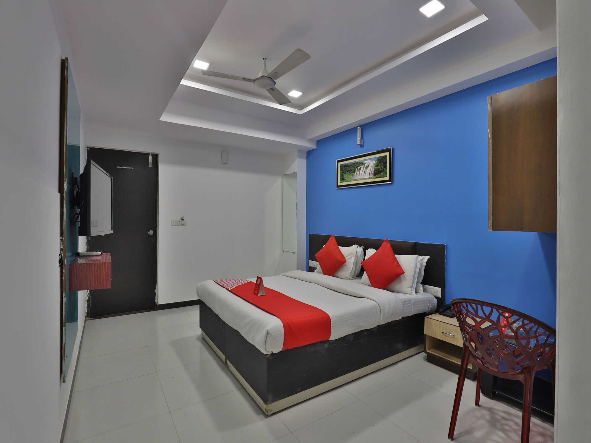 Hotel Hillton Гандинагар Экстерьер фото
